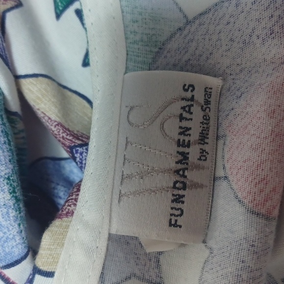 WHITE SWAN FUNDAMENTALS SIZE 2X IN A BEAUTIFUL HEART AND SRARS DESIGN - Picture 6 of 6